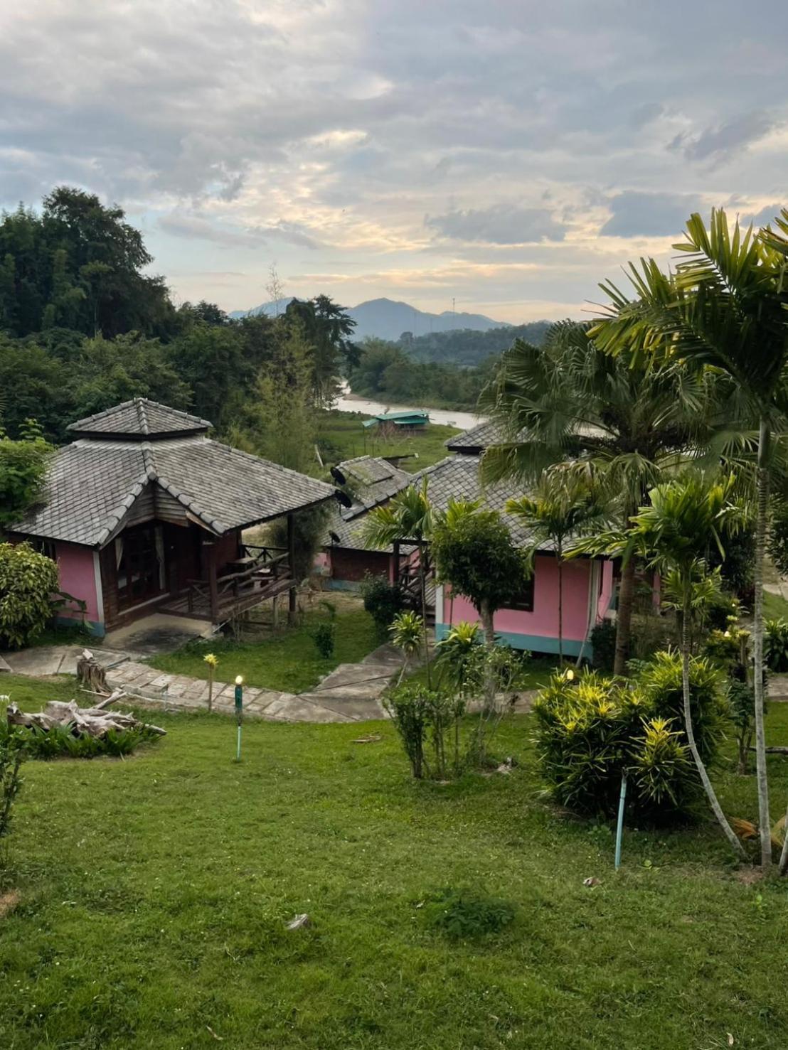 Pai Love & Baan Chonphao Resort Exterior photo